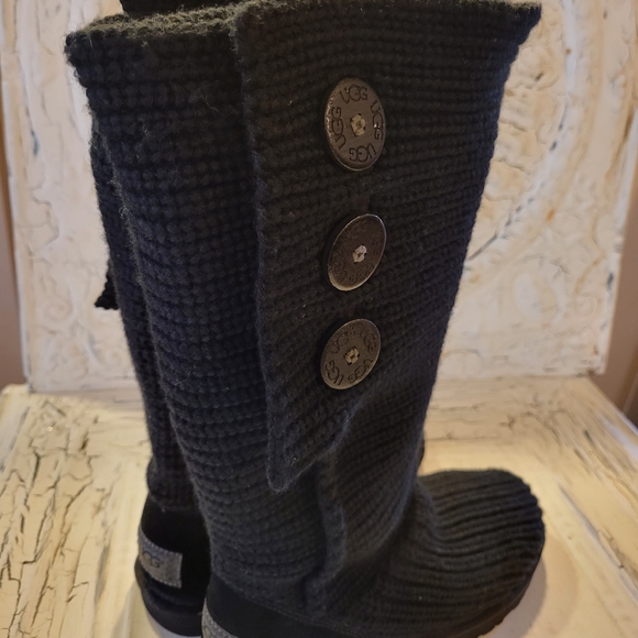 Ugg Classic Cardigan Boot 1159 - Picture 13 of 15